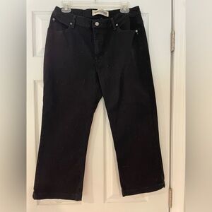 GAP BOOT CUT CAPRIS IN BLACK STRETCH DENIM